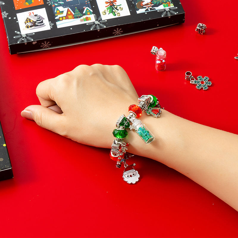 Christmas DIY Bracelet Kit with 2 Chains Ideal Xmas Gifts for Girls-B