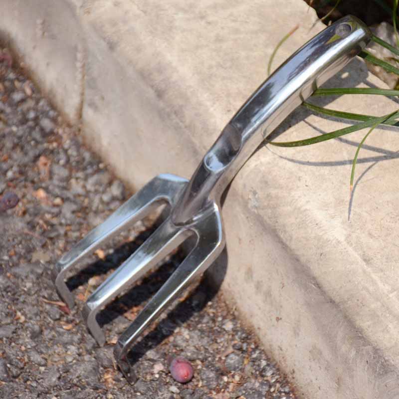 Home & LivingHand Rake Cultivator Gardening Tools Durable Garden Hand Tools Garden Gifts for Men Women