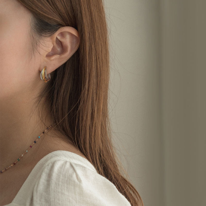 Crescent Grooved Two Tone Hoops Earrings for Women