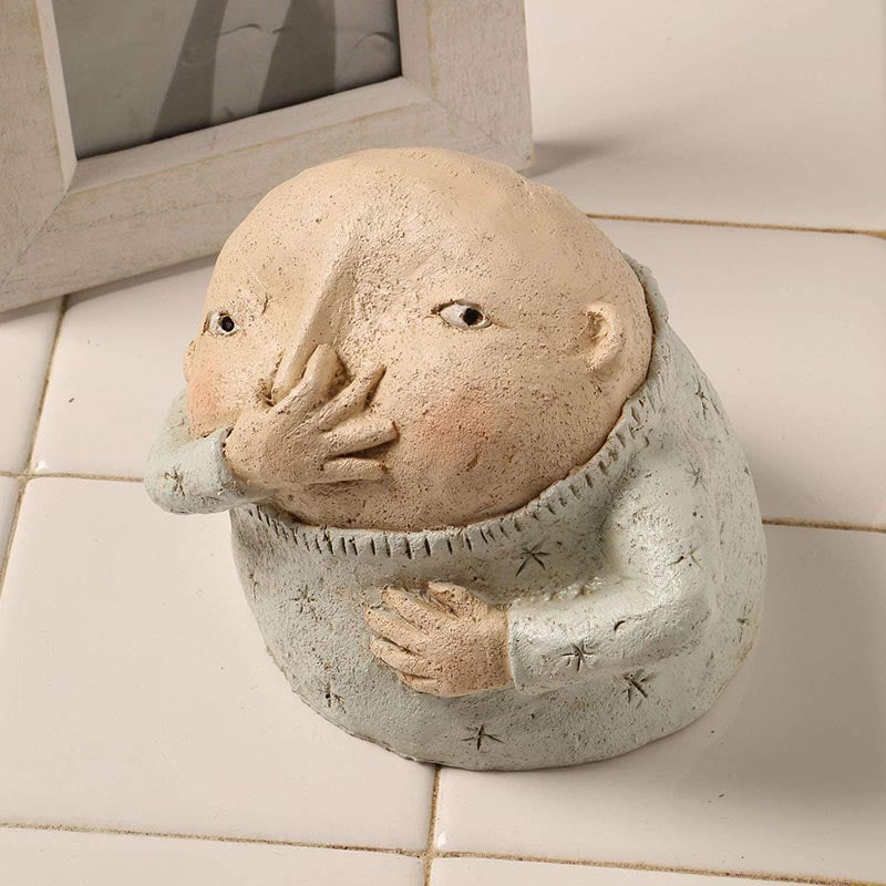 16cm Height Child Holding Nose Sculpture - Primitive Kitschy Figurine Bathroom Decor