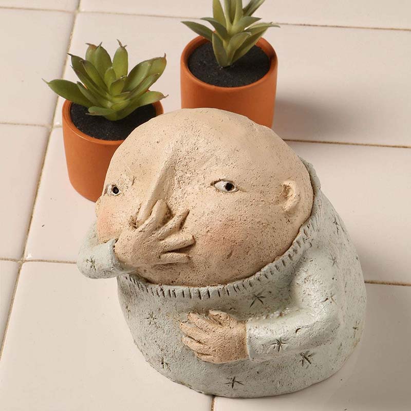16cm Height Child Holding Nose Sculpture - Primitive Kitschy Figurine Bathroom Decor