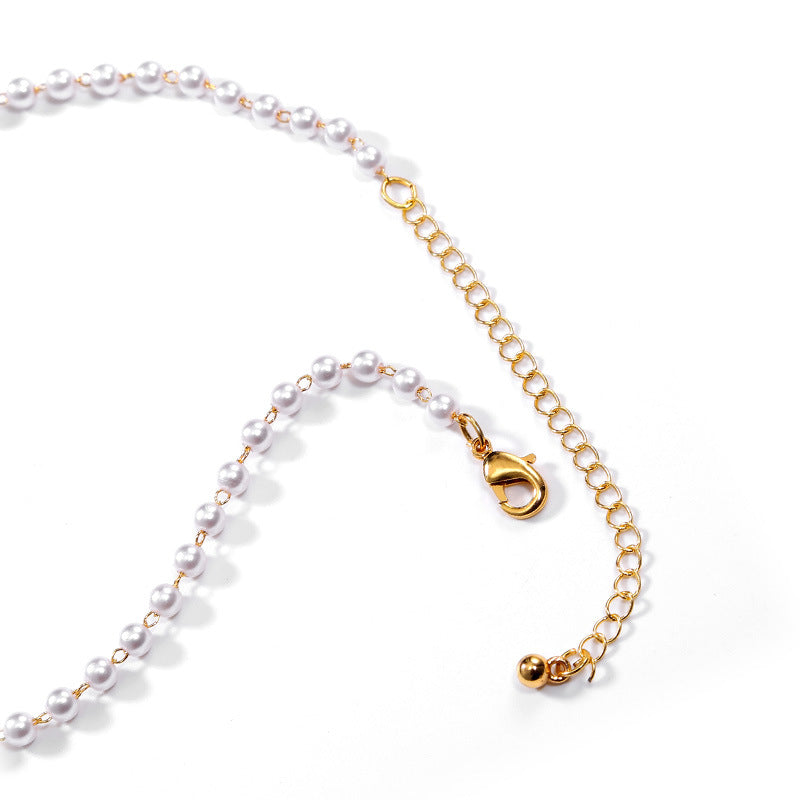 Retro Durable Pearl Necklace with Bow Pendant