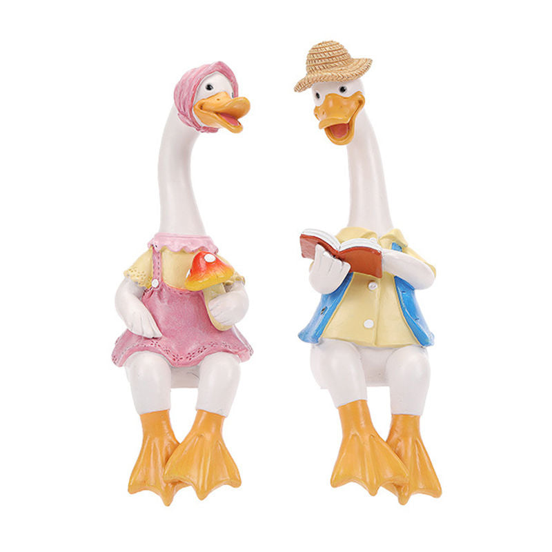 2 Pcs Sitting Couple Duck Resin Statues for Garden Patio Decor
