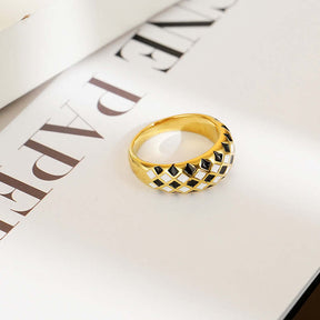 Black And White Checkerboard Finger Ring For Women Girl