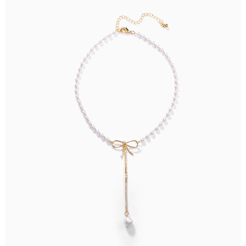 Retro Durable Pearl Necklace with Bow Pendant