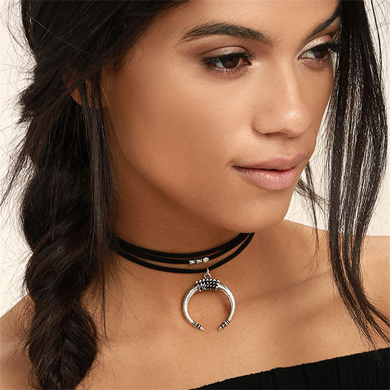 Women Black Moon Crescent Pendant Choker