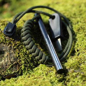 Portable Flintstone Iron Rod Kit with Paracord Landyard Handle Striker