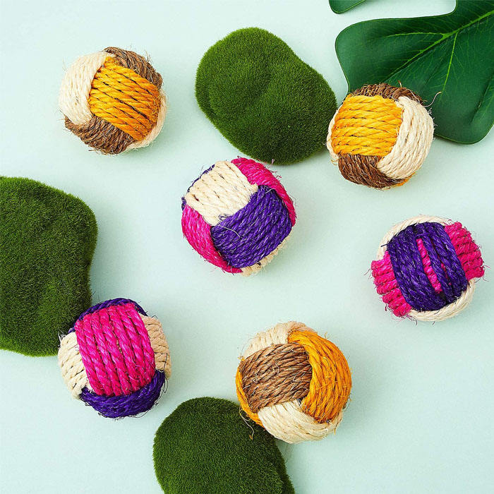 4Pcs Cat Toy Sisal Ball Pet Scratching Ball Chew Interactive Toy