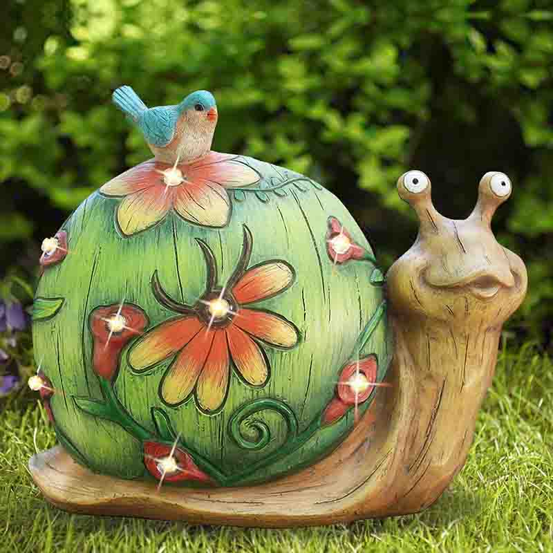 Garden Snail Statue Solar Resin ASnimal Sculpture Weatherproof Terrace Lawn Garden Art Decoration 10 x 8.5 Inches