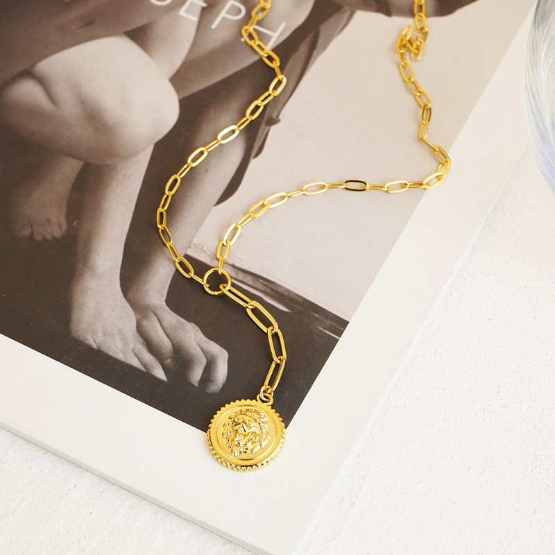 Women Lion Head Coin Pendant Clavicle Necklace