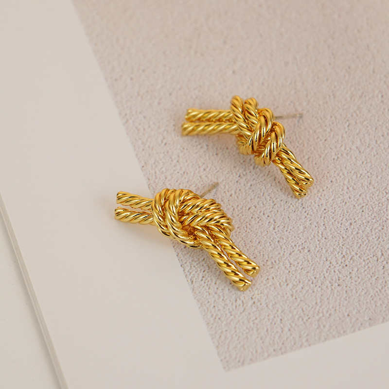 Pair Of Elegance Twisted Rope Knot Earrings For Womens