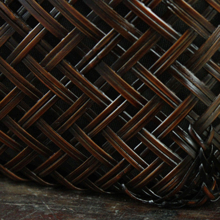 Retro Womens Bamboo Handbag Handmade Large Tote Bag Wicker Basket Bag With Ornaments