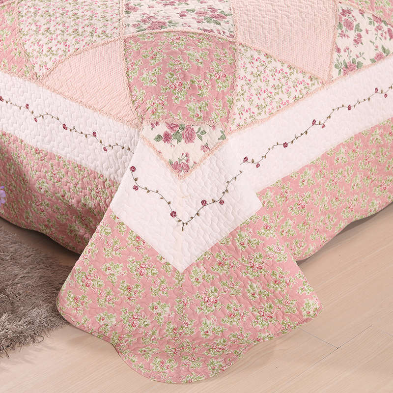 Pink Quilt Set Queen Size Floral Patchwork Quilted Bedspread for All Season