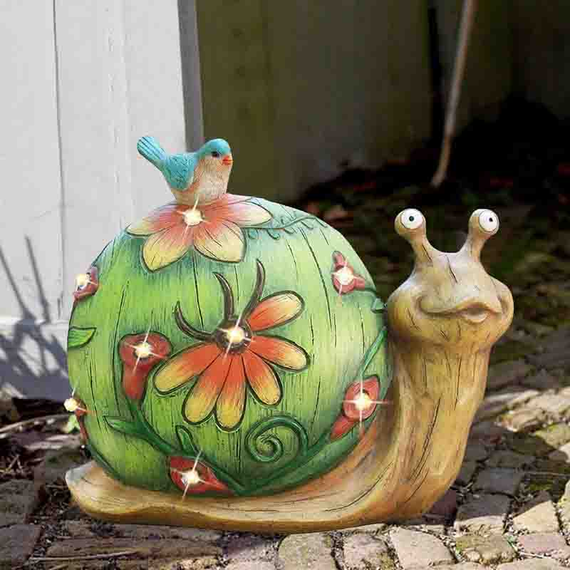 Garden Snail Statue Solar Resin ASnimal Sculpture Weatherproof Terrace Lawn Garden Art Decoration 10 x 8.5 Inches