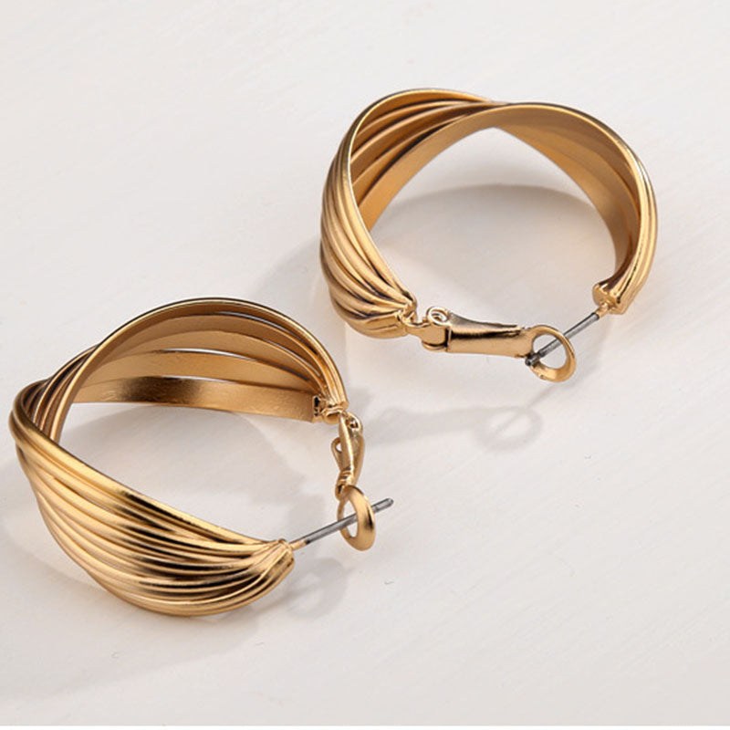 Pair of Womens Fashion Gold Twist Hoop Earrings