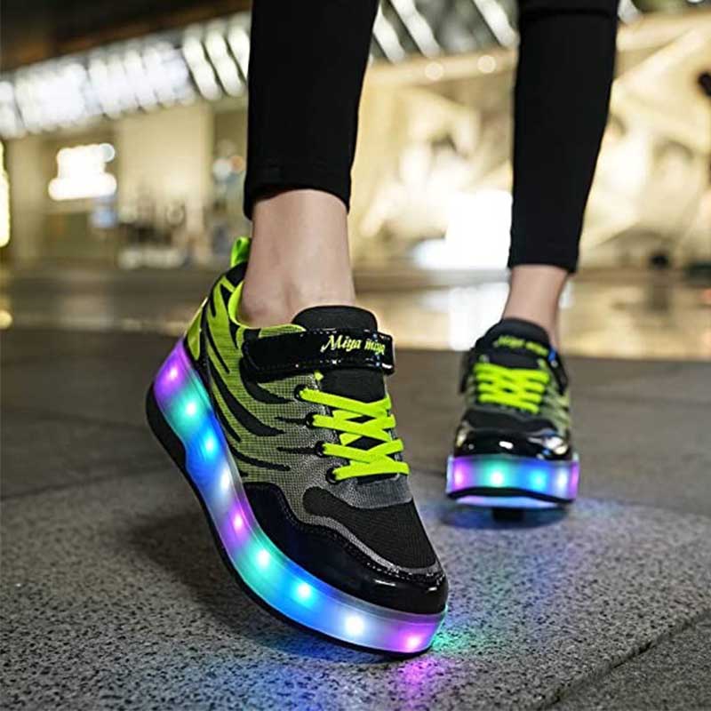 Kids Roller Skates Light up Shoes Sport Sneaker USB Chargable-Black Green