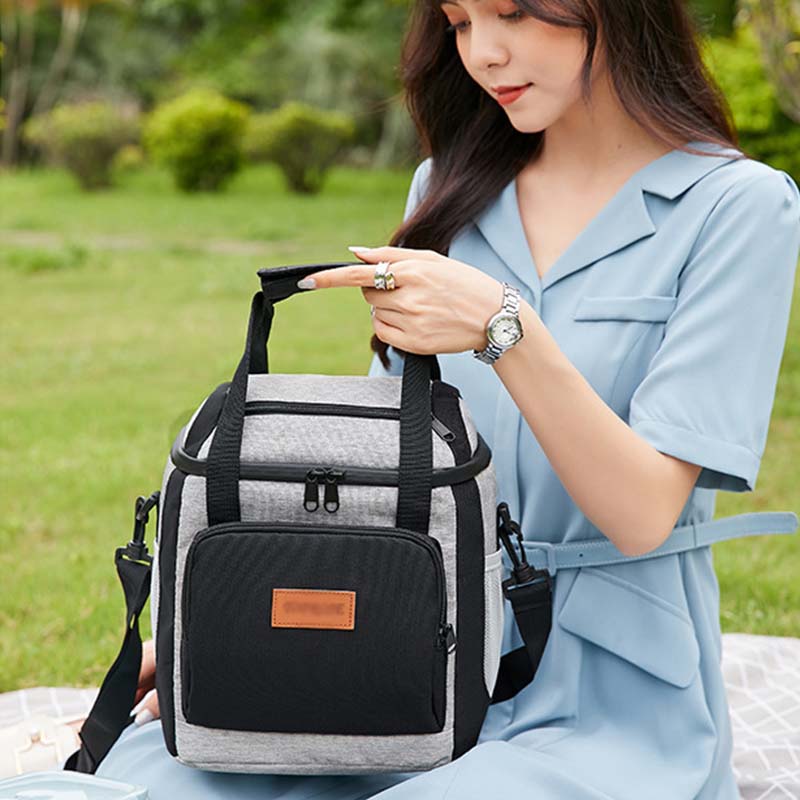 Large Capacity Shoulder Bento Bag Waterproof Insulated Picnic Lunch Bag-Black