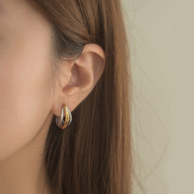 Crescent Grooved Two Tone Hoops Earrings for Women