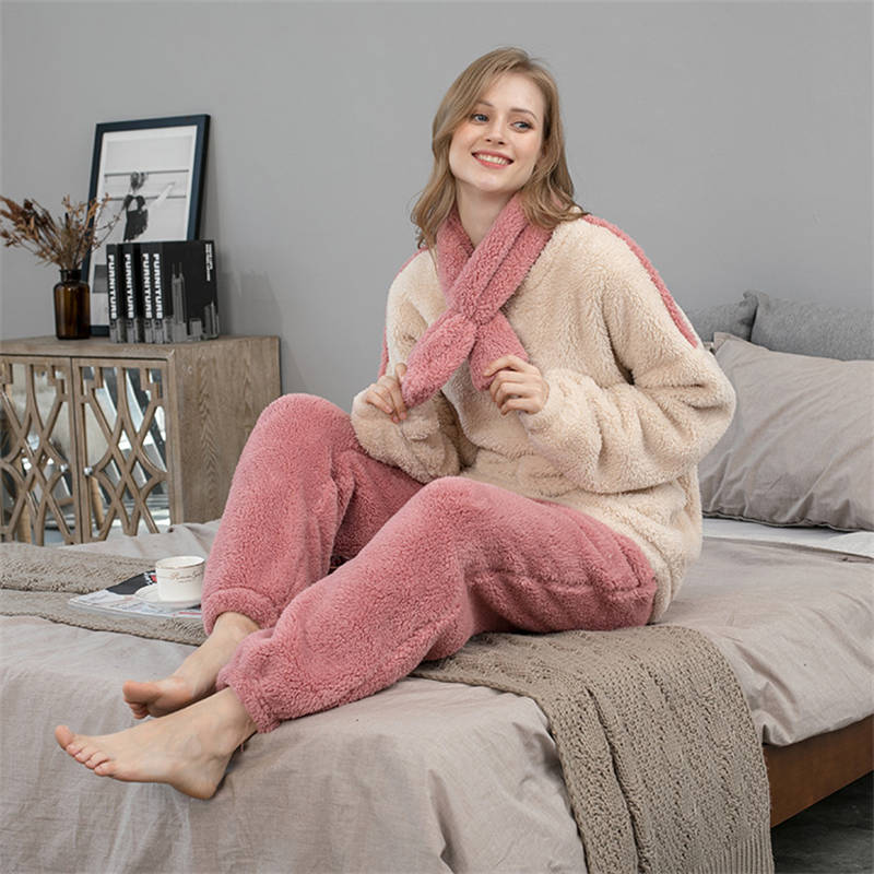 Womens Thickened Coral Fleece Pajamas Set with Scarf-Beige