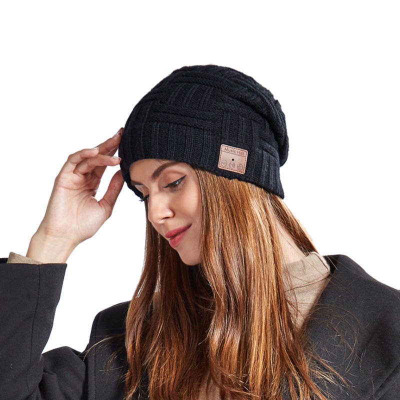 Knitted Bluetooth Beanie Winter Music Hat with Built-In Stereo Speakers-Black1