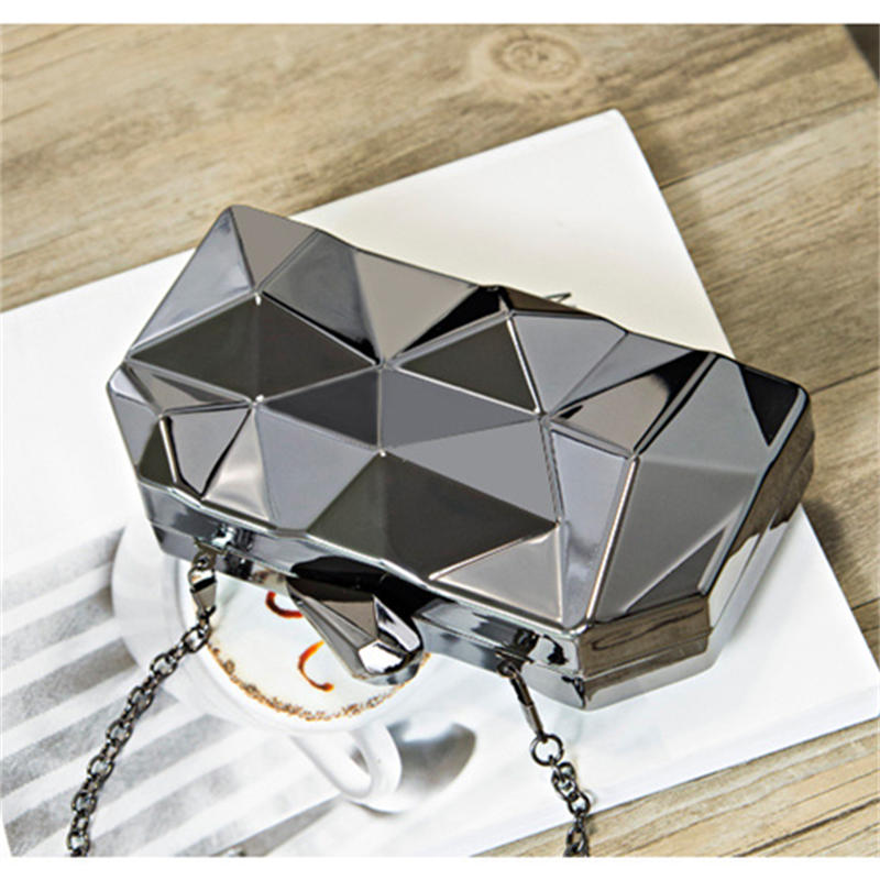 Women Lattice Pattern Metal Handbag Chain Geometric Evening Clutch Purse-Black