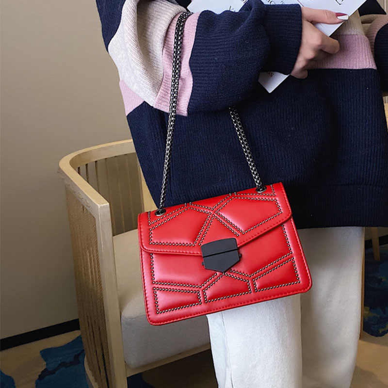 Small Shoulder Chain Bag Ladies Square Crossbody Bag-Red