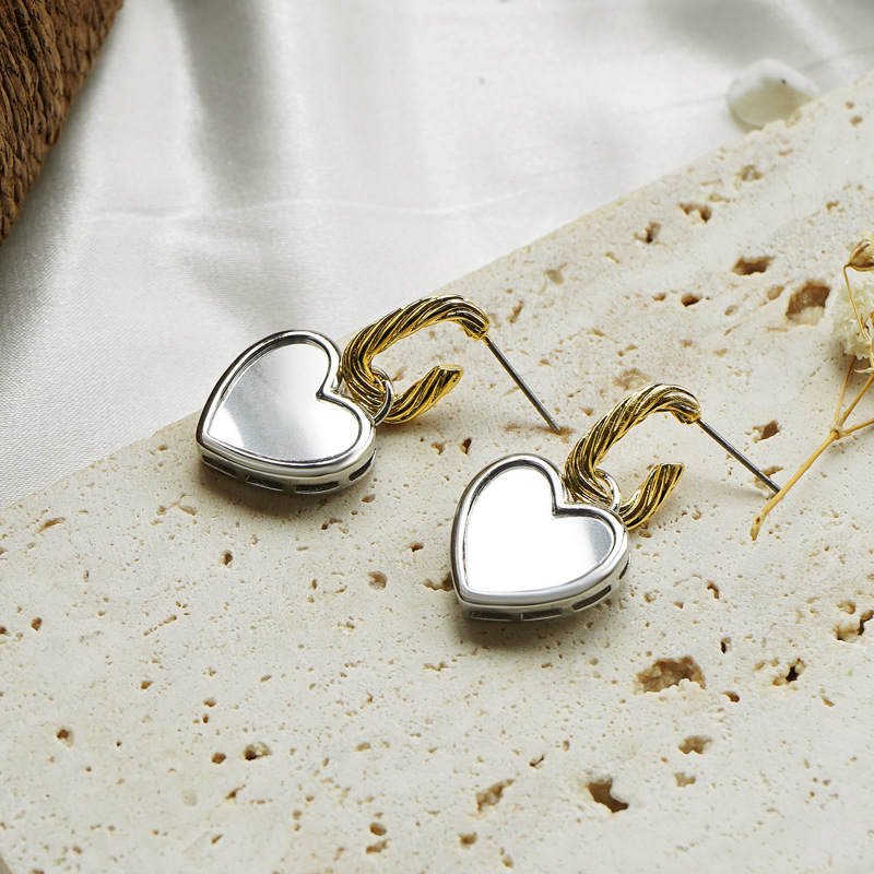 Pair of C-shaped Heart Drop Dangle Earrings for Women