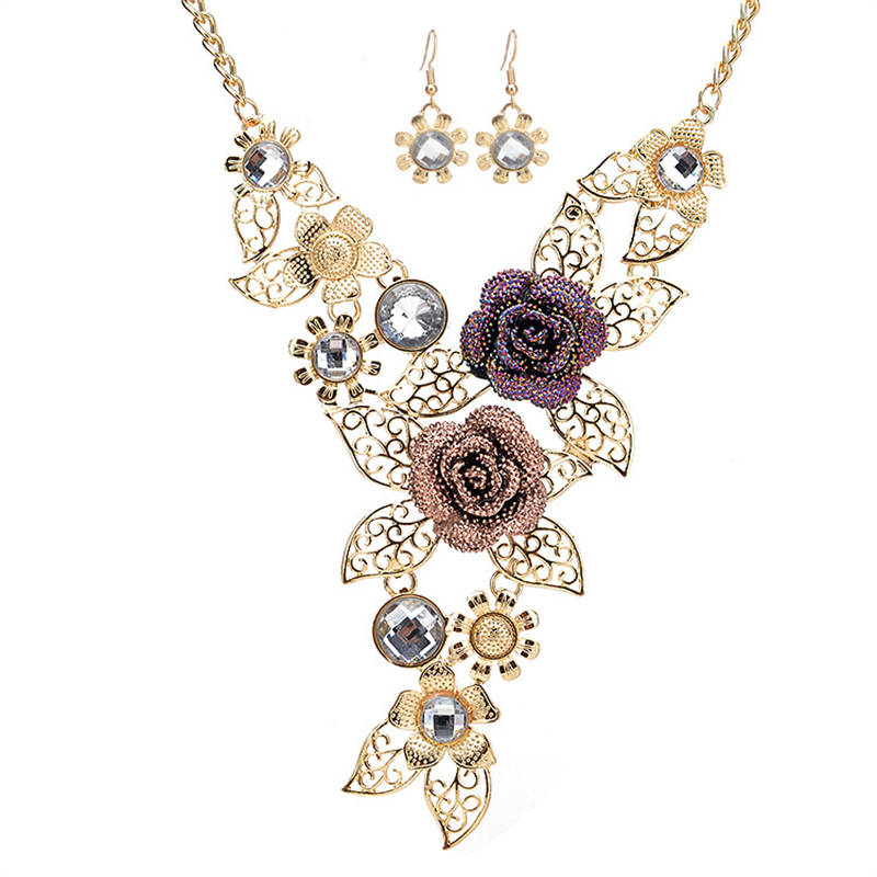 Womens Vintage Flower Rose Gold Necklace + Earrings Jewelry Set