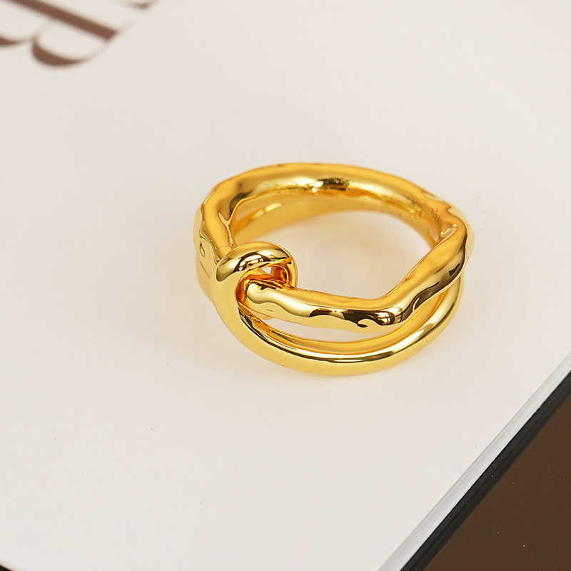 Minimalist Twist Knot Ring For Ladies Couple