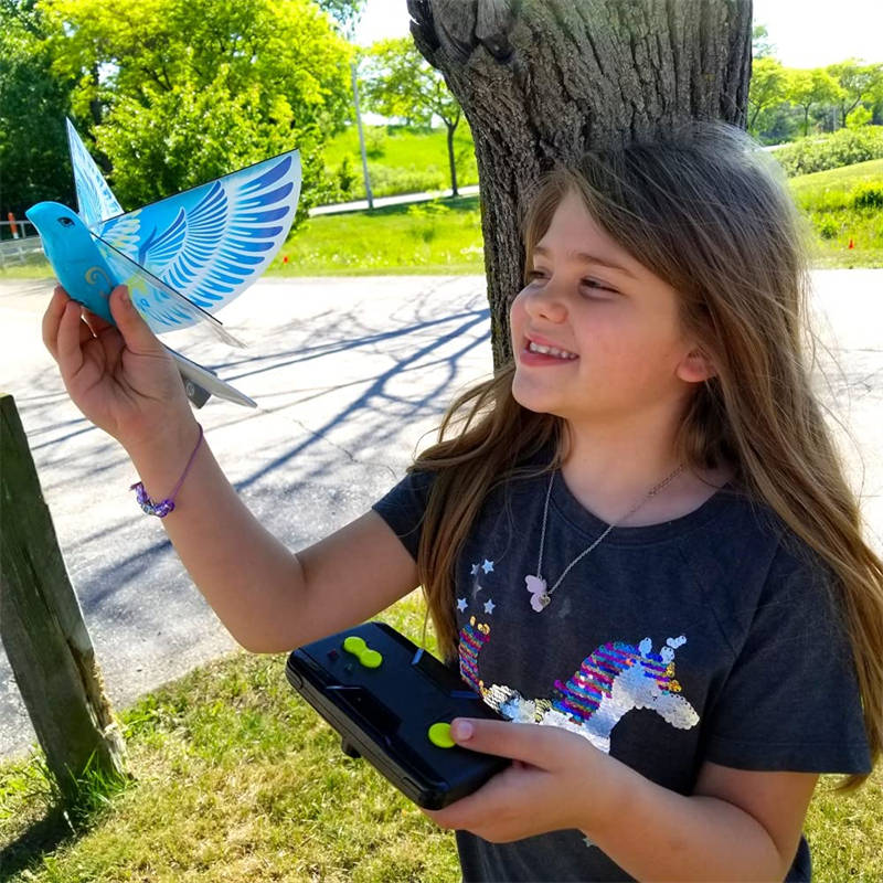 Kids Flying Remote Control Bird Toy with Bionic Flapping Wings-Blue