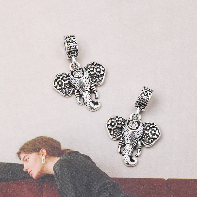 Lucky Elephant with Flower Charms Dangle Bead