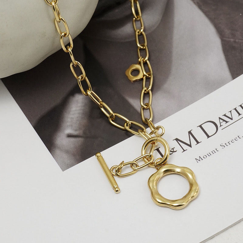 OT Buckle Vintage Flower Pendant Necklace For Women Girls