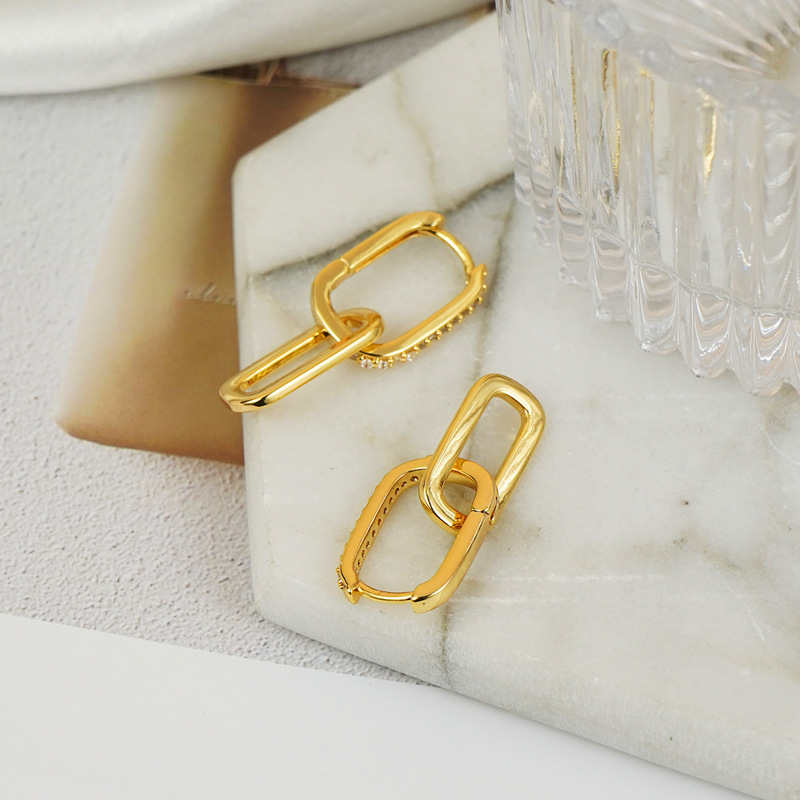 Pair Of Paperclip Link Chain Drop Earrings for Women