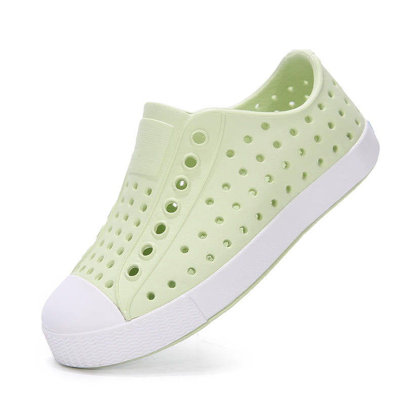 Soft-Soled Hole Shoes for Boys Girls Non-Slip Lightweight Sandals-Green