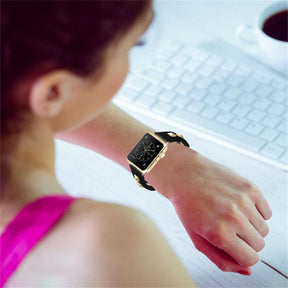 Stylish Golden Rivets Leather Replacement Band for iWatch Series 6/5/4/3/2/1/SE-Black