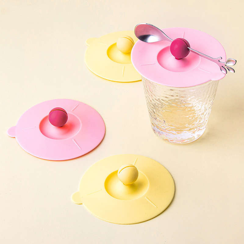 4Pcs Food Grade Silicone Cup Lid Can Put a Spoon Creative Drink Cover