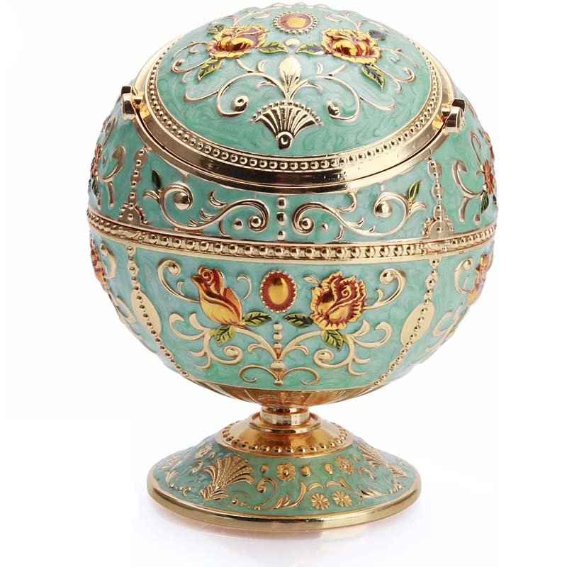Windproof Ashtray with Lid Metal Portable Cigarettes Ashtray for Outdoors Indoors Hand Stamped Pattern Smoking Ashtray Fancy Gift -Jade Green
