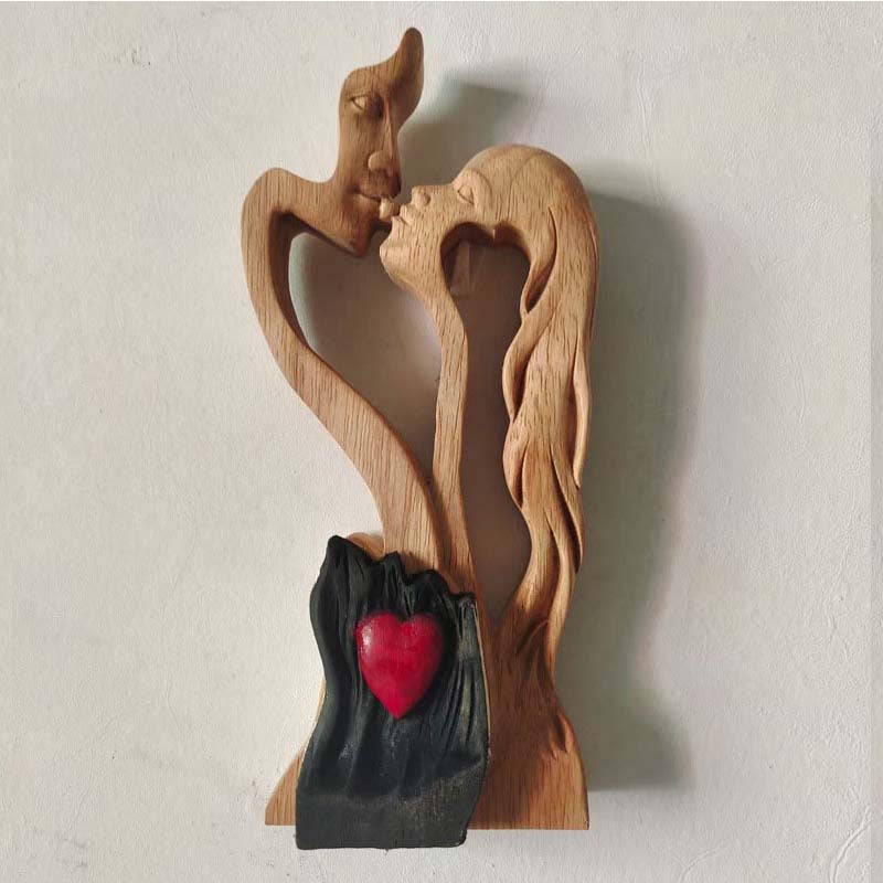 Love Eternal Wooden Couple Statues Ornaments Crafts for Weddings and Anniversaries