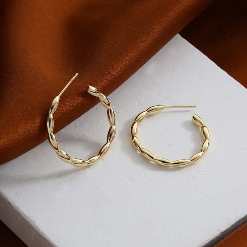 Women Hoop Earrings Lightweight Thick Earrings-Gold