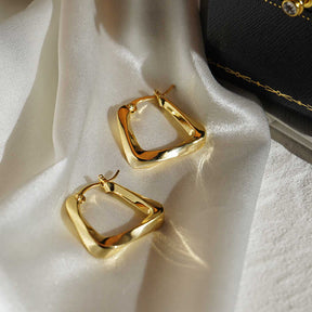 Boutique Trendy Gold Mental Geometric Irregular C Shape Stud Earrings For Women Girl