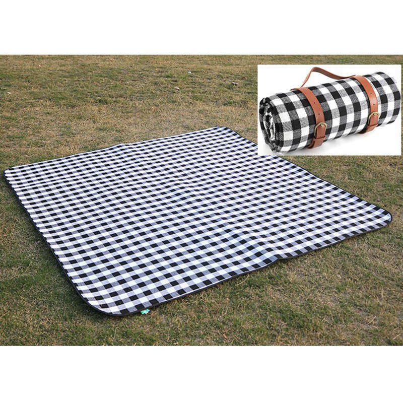 Waterproof Picnic Blanket 3 Layered Foldable Outdoor Picnic Mat Perfect for Park and Beach-BlackWhite